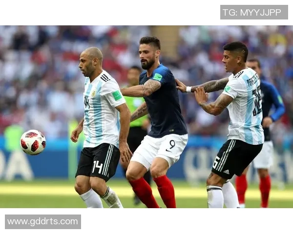 阿跟延足球明星的传奇之路与辉煌成就探秘 阿跟延足球明星的传奇之路与辉煌成就探秘