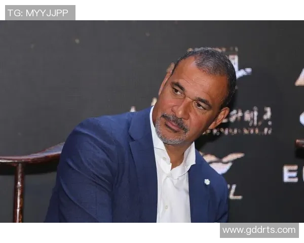 足球传奇古利特经典发型回顾与造型灵感分享 足球传奇古利特经典发型回顾与造型灵感分享