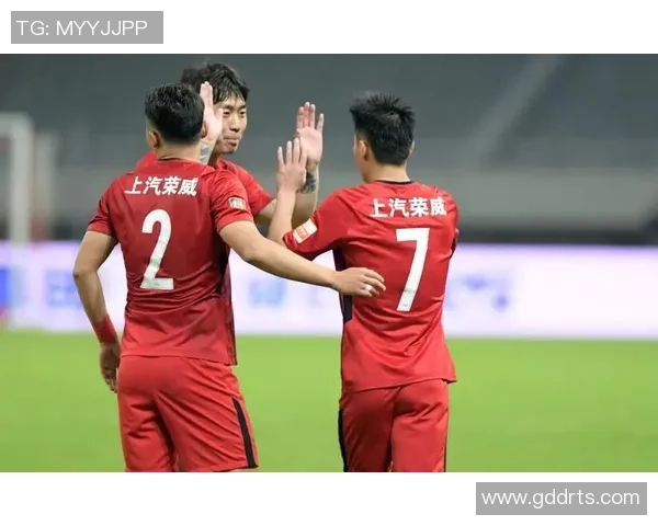 广州足球队以99分领跑世界锦标赛积分榜展现强大实力