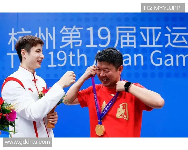 重庆羽毛球队荣登全国团队协作排行榜第五名展现团结拼搏精神 重庆羽毛球队荣登全国团队协作排行榜第五名展现团结拼搏精神